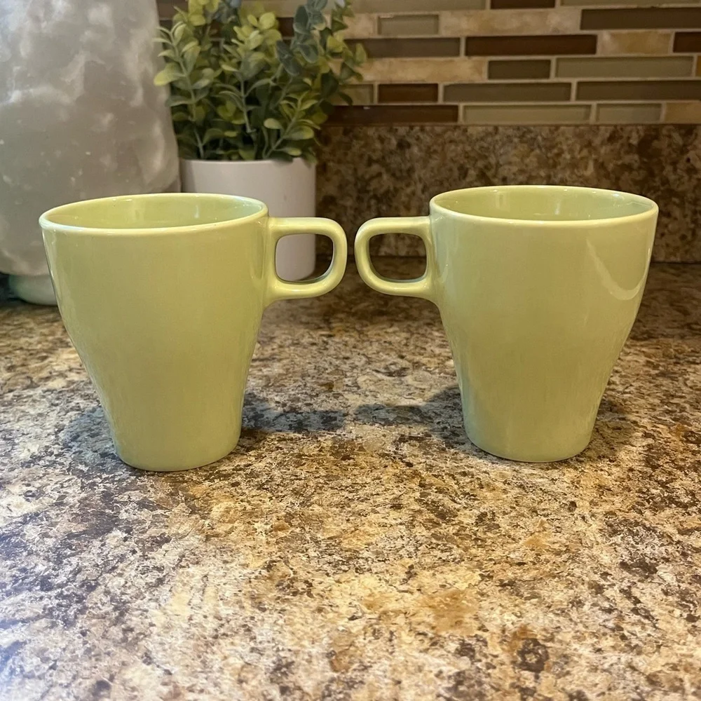 IKEA Coffee FARGRIK Mugs Stackable 8 Oz. Avocado Green Set of 2